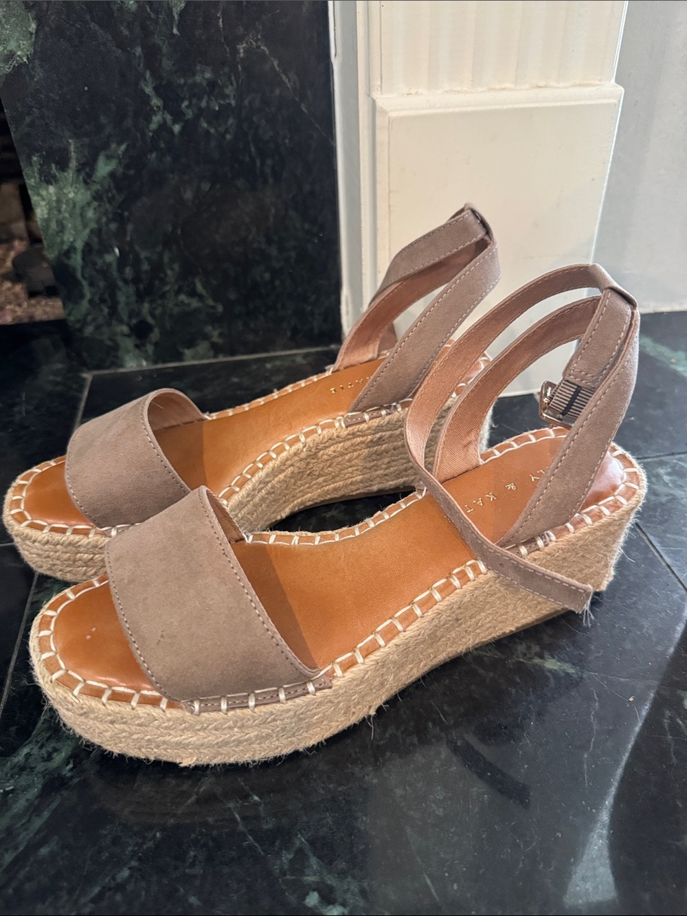 Kelly & Katie Taupe Espadrille Wedge Sandals great condition
